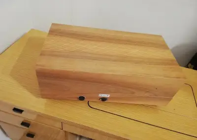 Kufríkový gramofon Tesla GZ 711