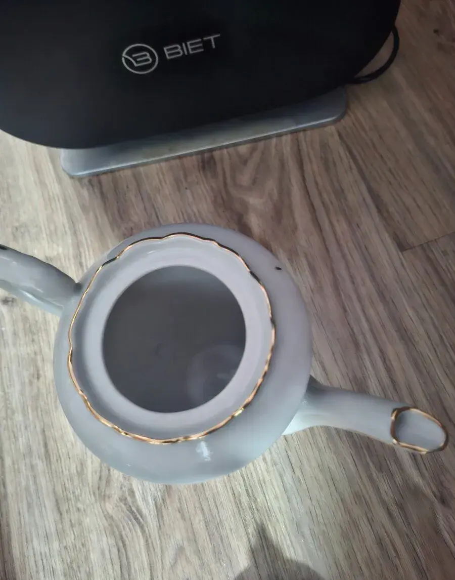 Retro porcelánová kanvica – Modré nezábudky a zlato