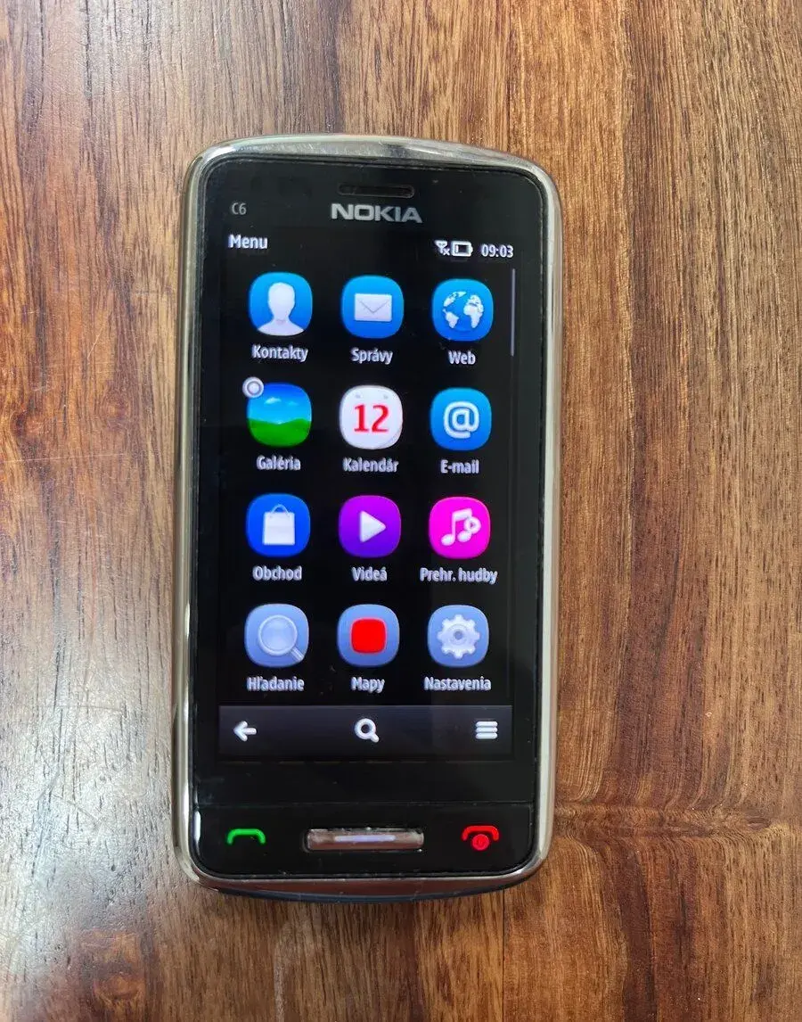 Nokia C06-1 dotyková klasika
