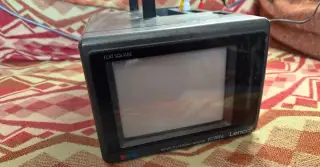Mini Retro TV Lenco, 12.5cm farebný