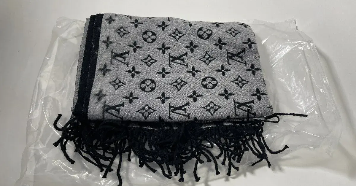 Louis Vuitton Šál