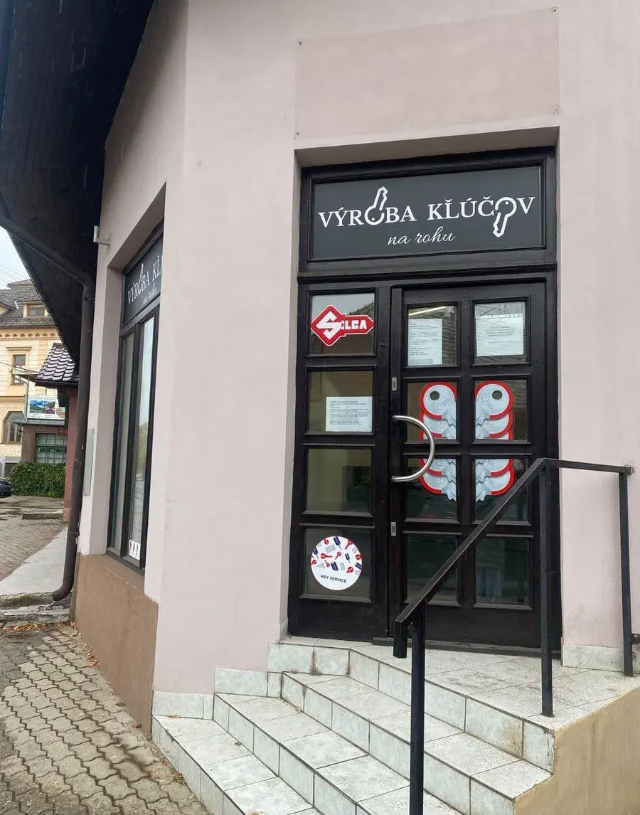 Na odstúpenie zabehnutá prevádzka kľúčovej služby