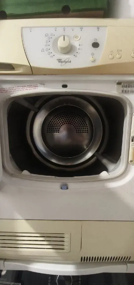 Sušička Whirlpool