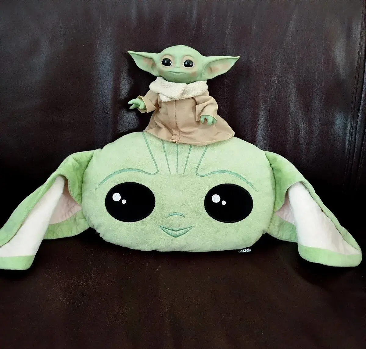 Zvukový Baby Yoda Mandalorian + vankúš