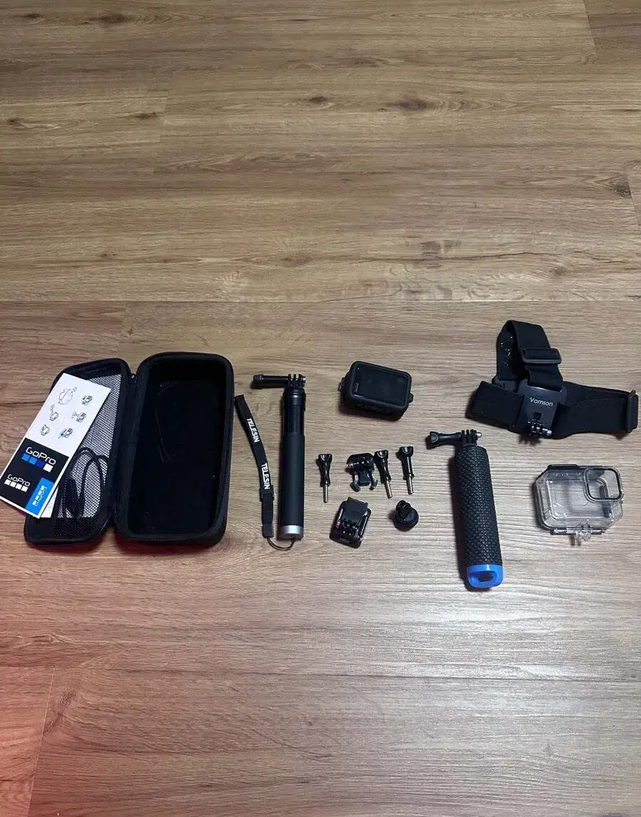 GoPro HERO 11 Black + veľké množstvo príslušenstva