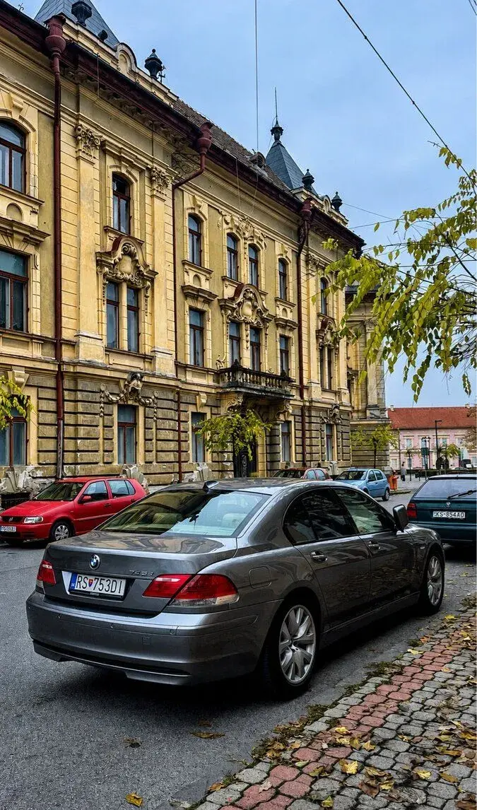 BMW E65