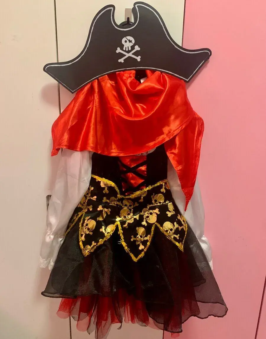 Kostym na karneval - piratka