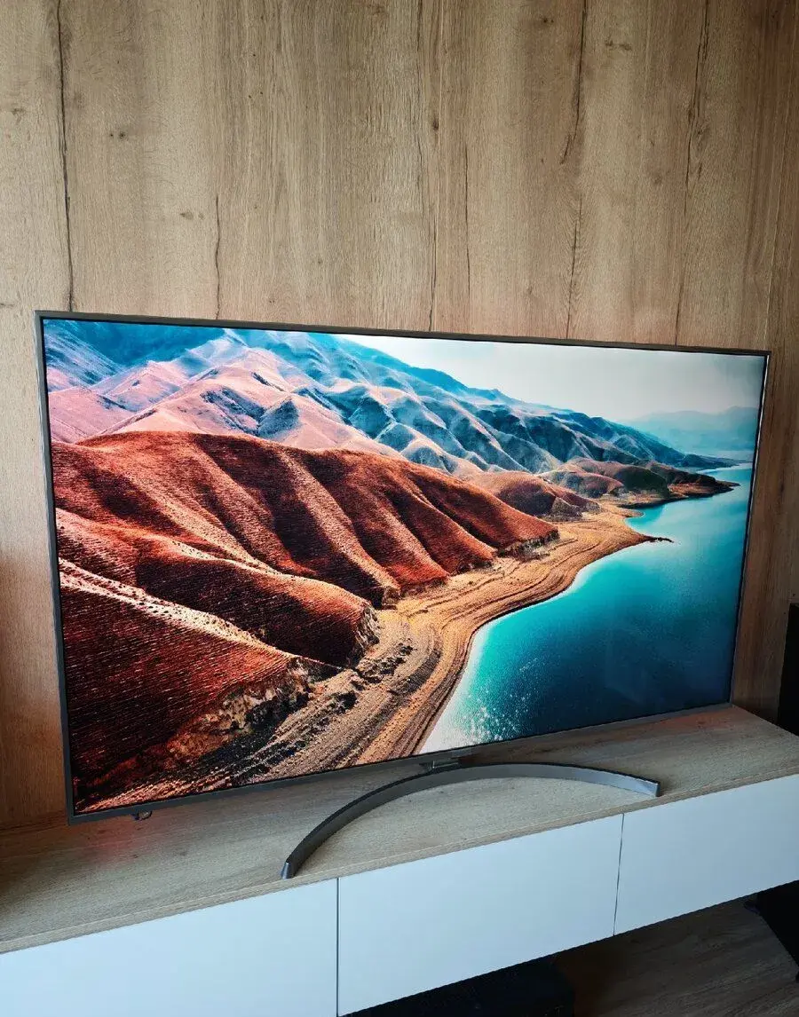 4K LG TV 65"