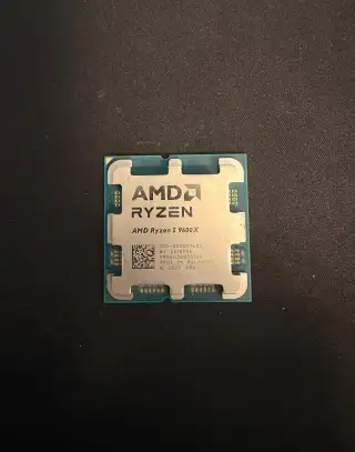 AMD Ryzen 5 9600X