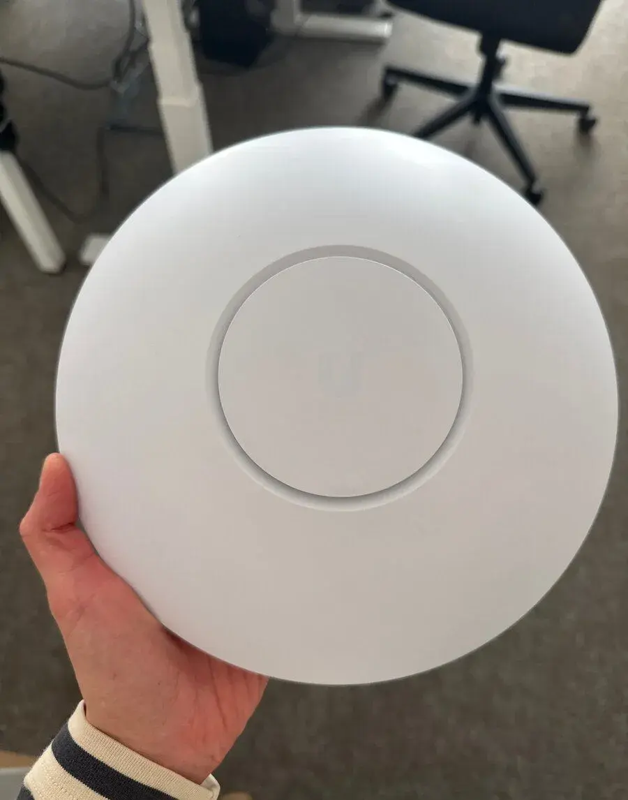Sieťové vybavenie Ubiquiti UniFi + TP-Link