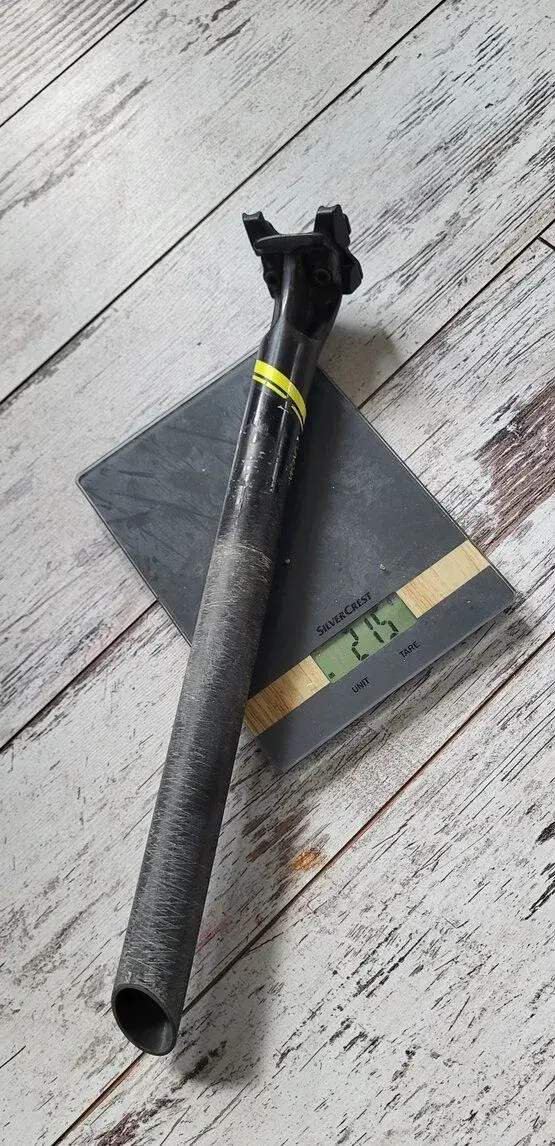 Sedlovka carbon 31,6mm