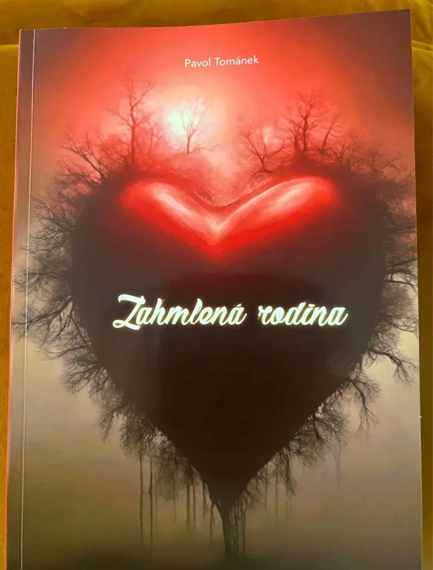 Pavol Tománek - Zahmlená rodina