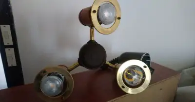 3 bodovú lampu, zachovalá, používaná