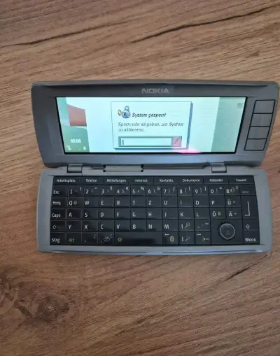Nokia 9500 komunikátor
