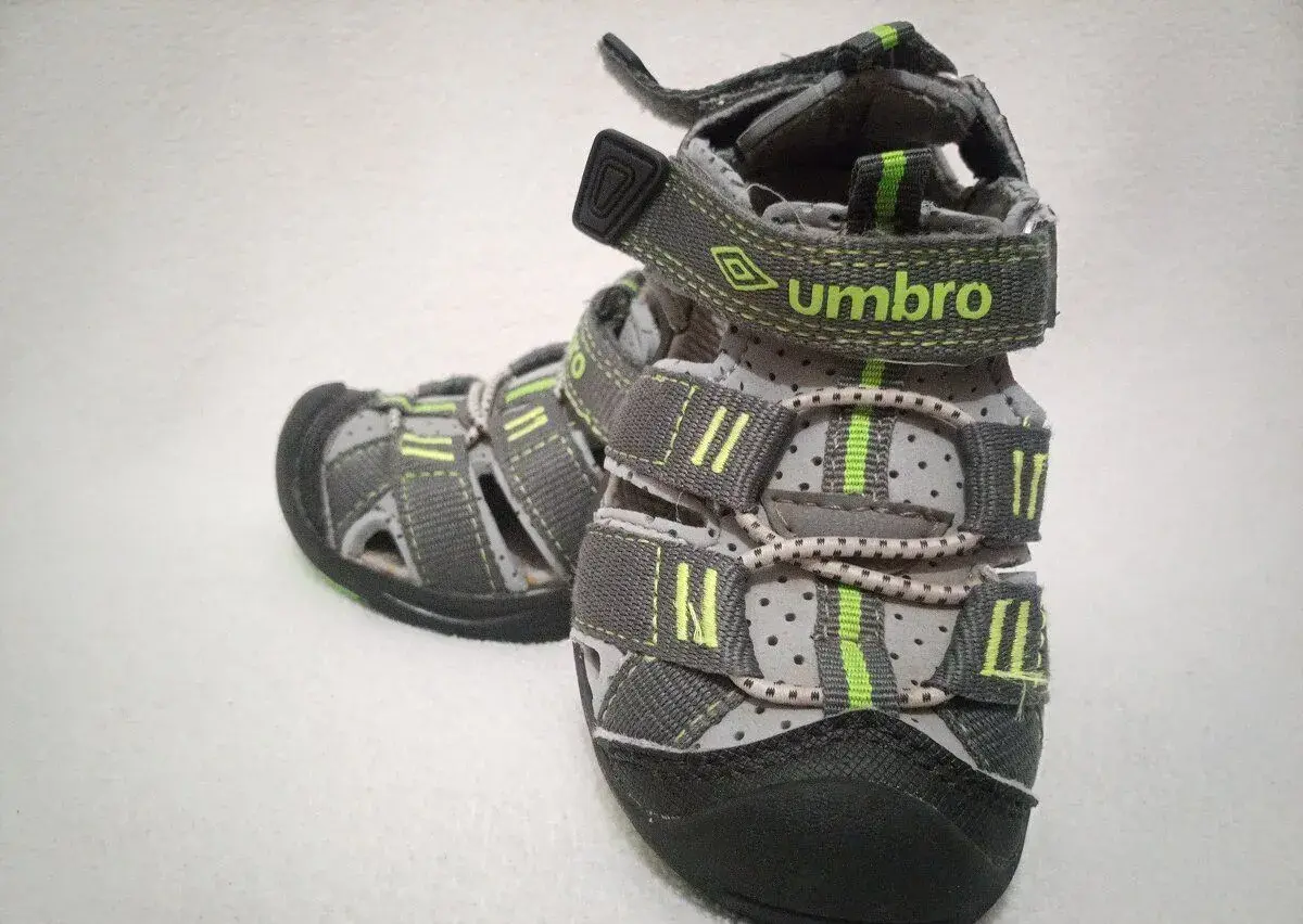 Sandále turistické UMBRO 25 EU