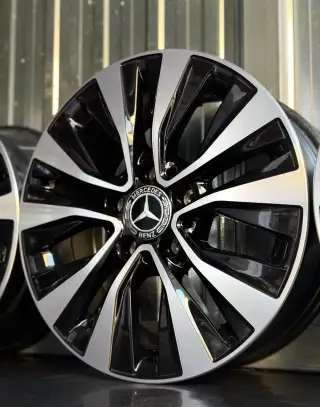 Mercedes-Benz r16