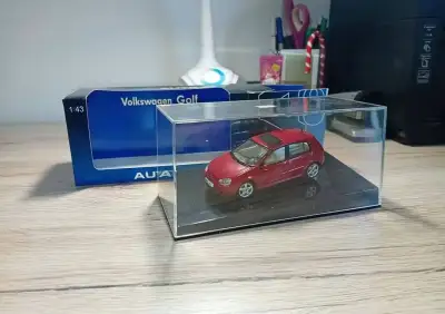 Volkswagen Golf TDI, Autoart, mierka 1:43