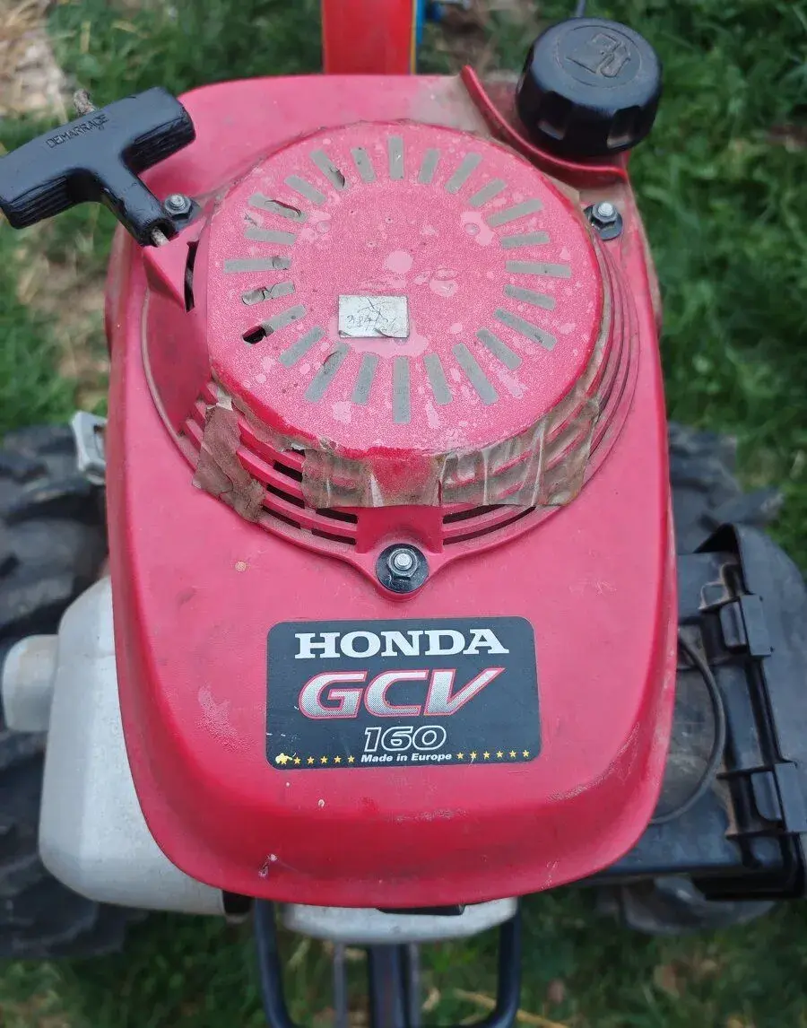 Malotraktor tera vari