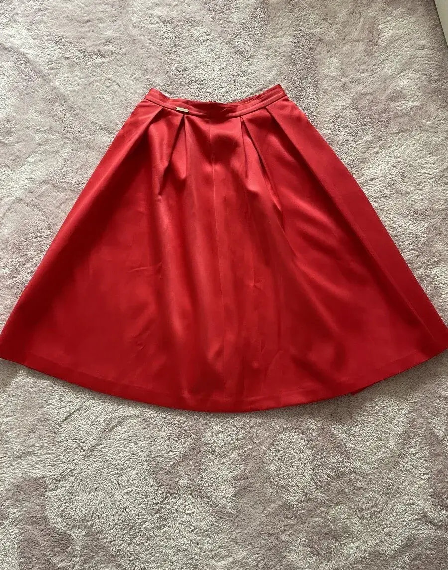 Luxusná sukňa Guess by Marciano, veľkosť 36