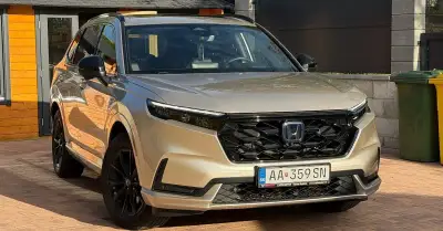 CR-V e:PHEV plug-in 5/2025 -45000km