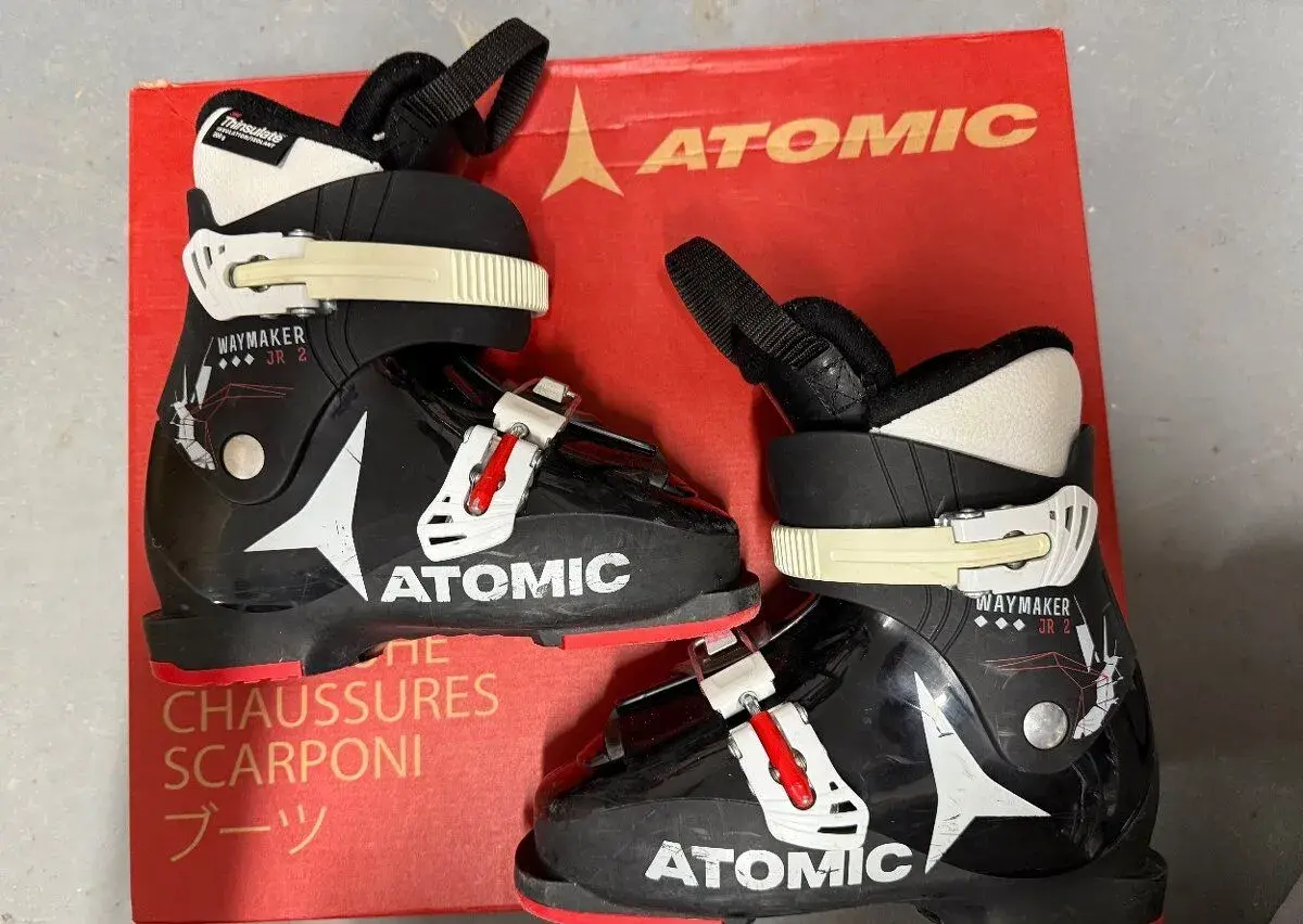 Lyžiarky Atomic Waymaker Jr2 veľkosť 31,5-32 EU ( 20,0-20,5)