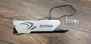 Podpera GPU Nvidia A-RGB