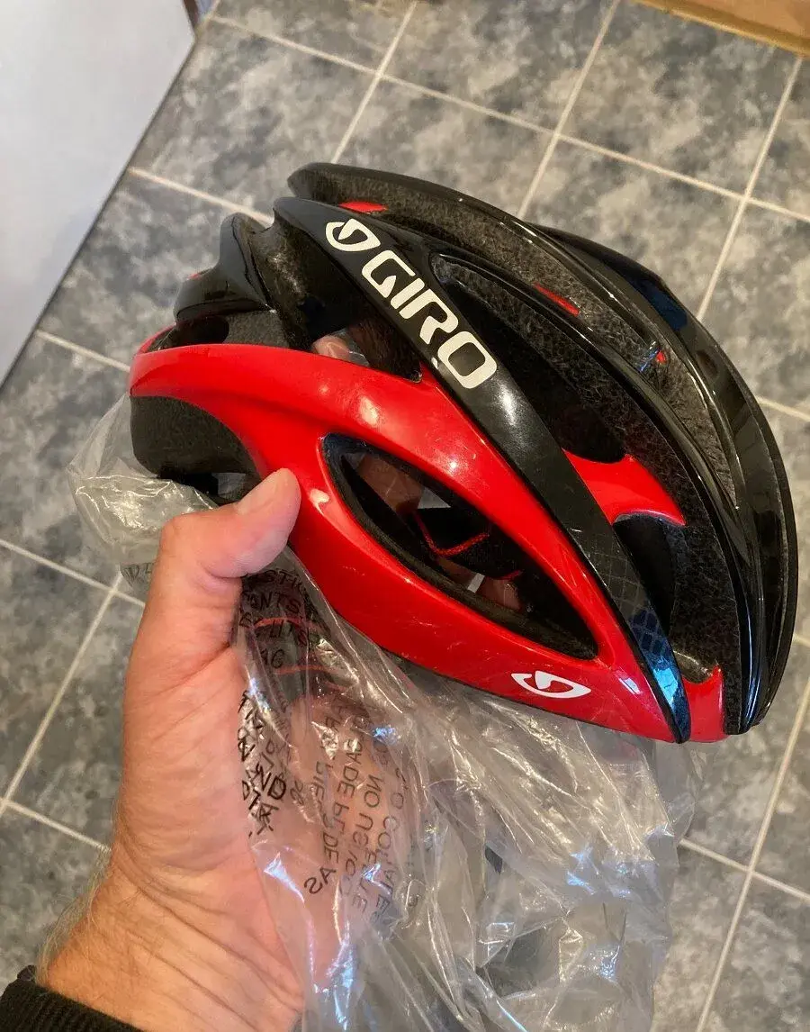 Cyklistická prilba Giro Atmos II