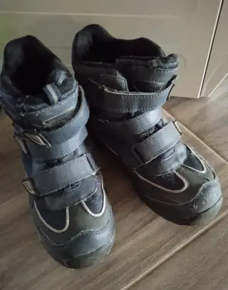 Detské topánky/tenisky/kopačky