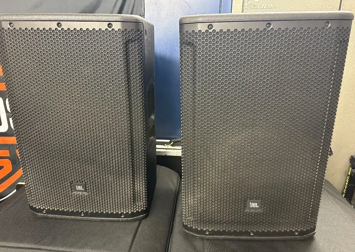 JBL SRX812P