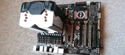 ASUS Sabertooth 990FX R2.0 + FX-8350 + 32GB DDR3 + Arctic