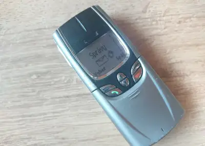 Nokia 8850