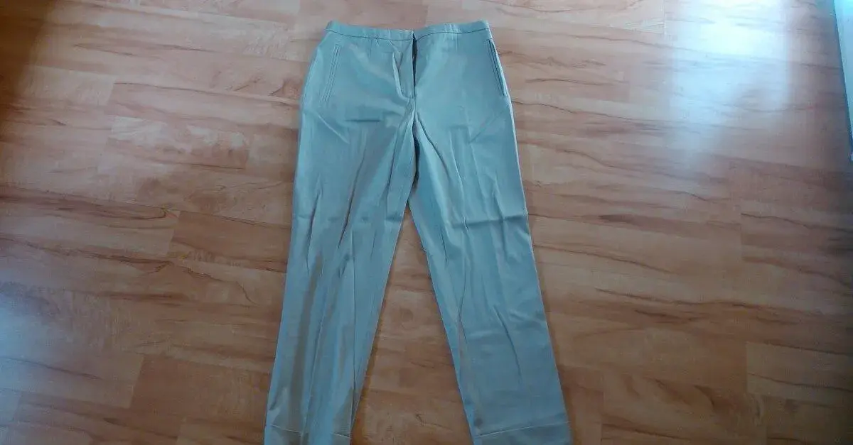 Damske elegantne nohavice ESCADA