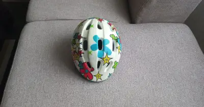 Detskú prilbu pre cyklistov
