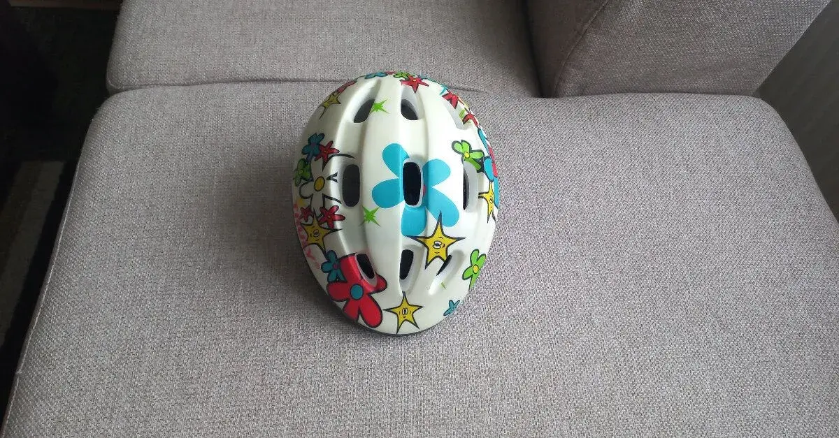 Detskú prilbu pre cyklistov