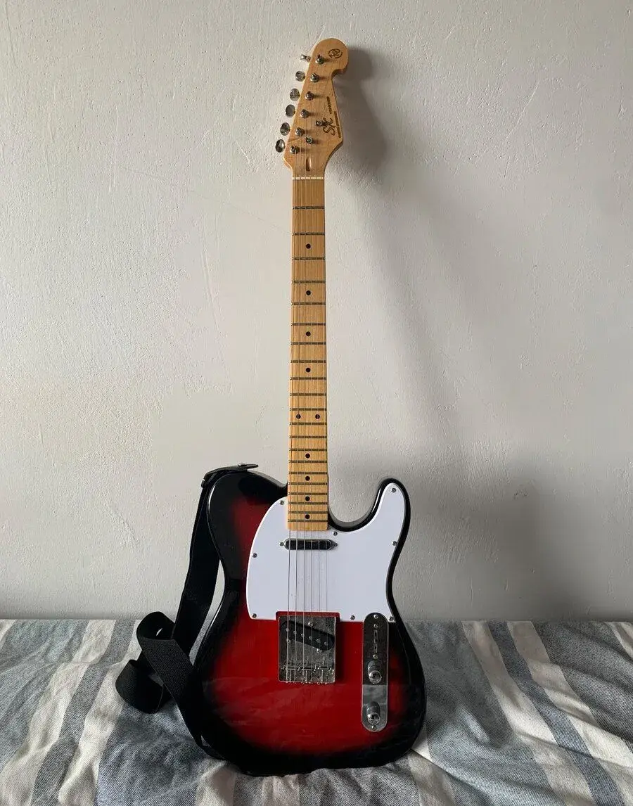Gitara SX