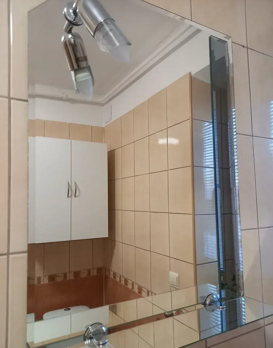 Zrkadlo so svetlom