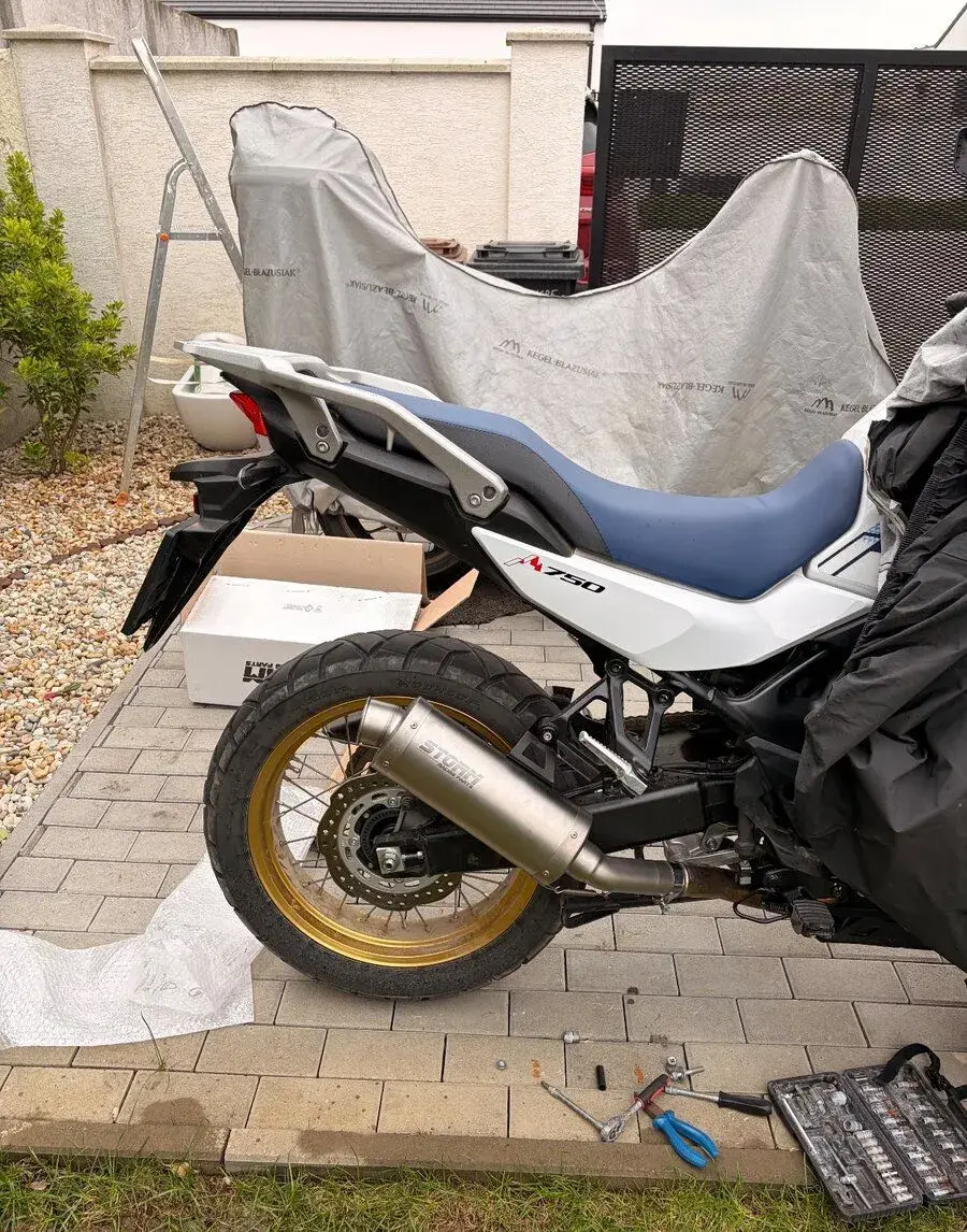 Výfuk Storm Transalp XL750