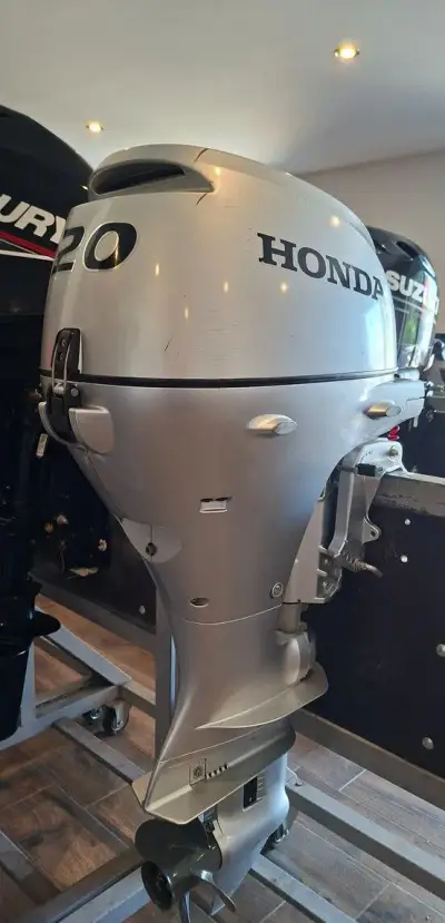 Lodný motor Honda 20hp, S