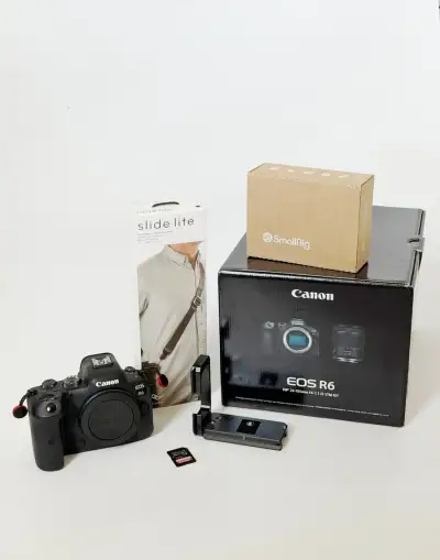 Fotoapárat Canon EOS R6 s príslušenstvom