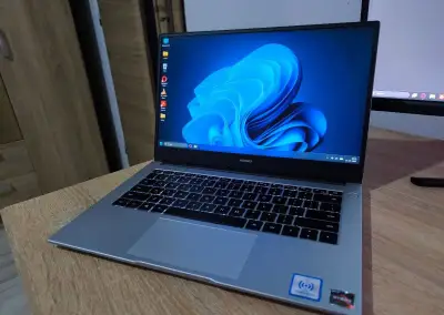Huawei MateBook D14 – Office | Ryzen 5 | 8GB | 512GB NVMe