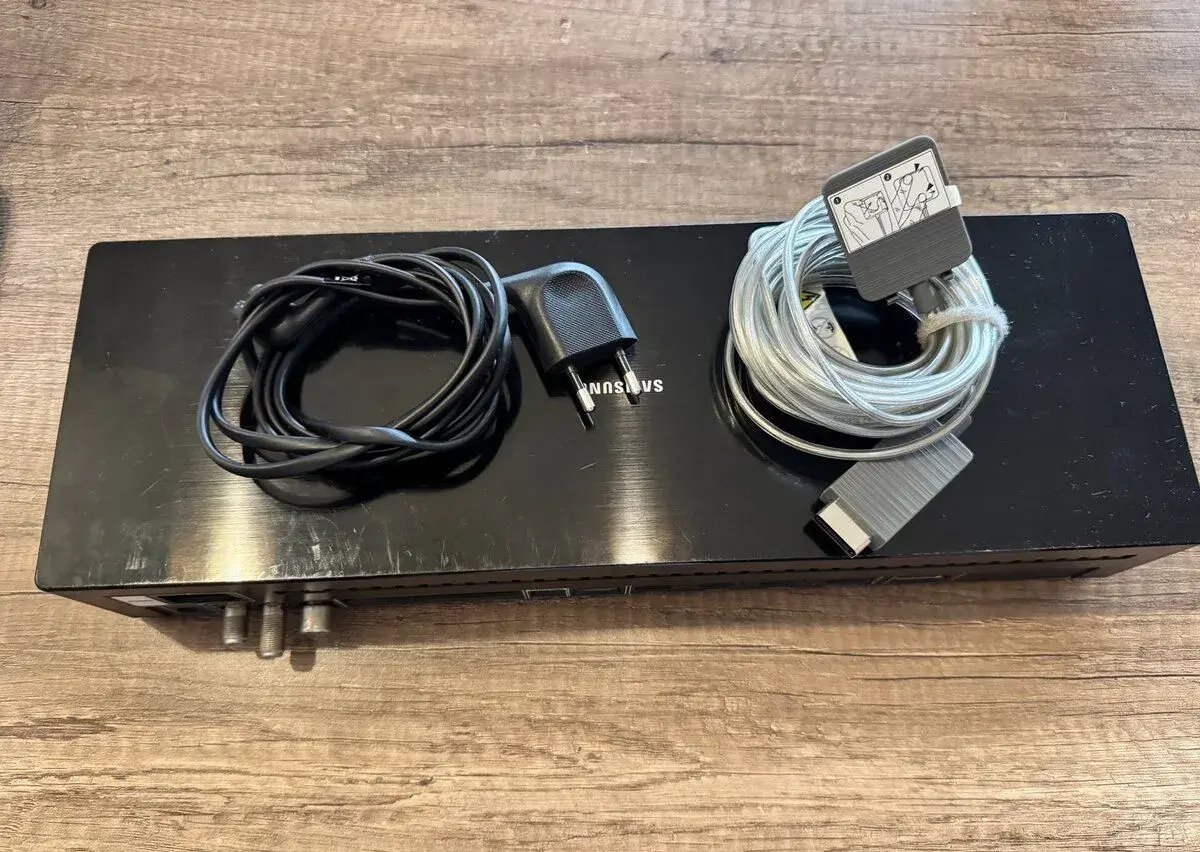 Samsung One Connect Box SOC1002N