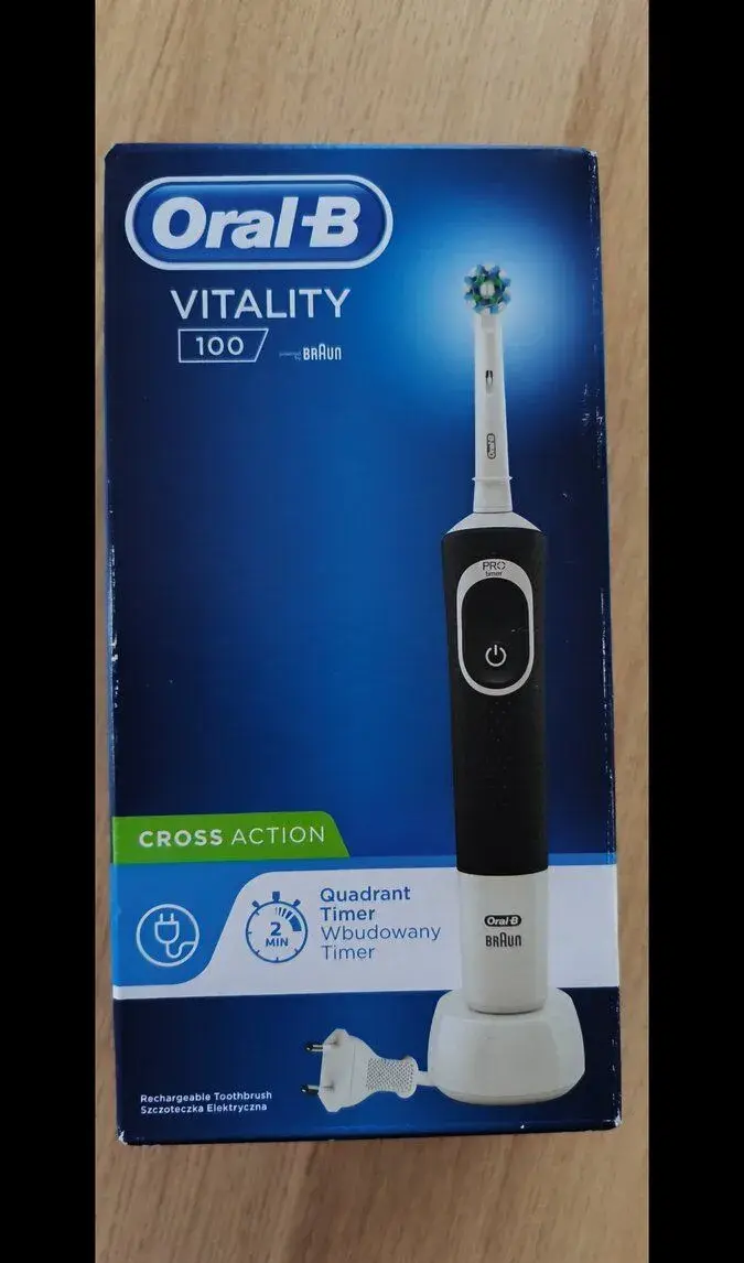 Elektrická zubná kefka Oral-B Vitality 150 Cross ActionBlack