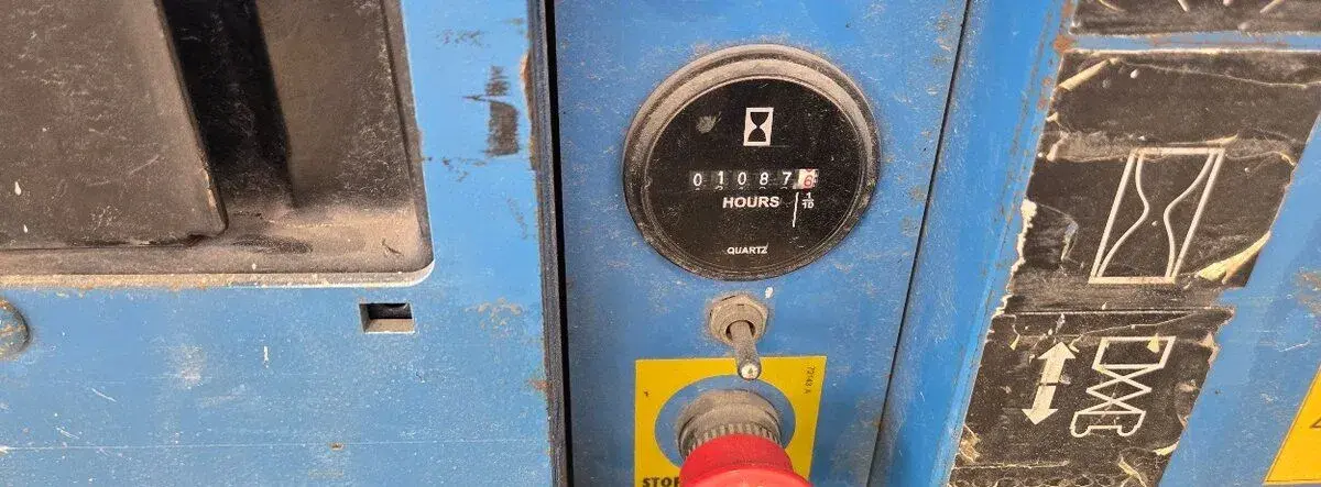 Na predaj nožnicová plošina Genie GS-3246