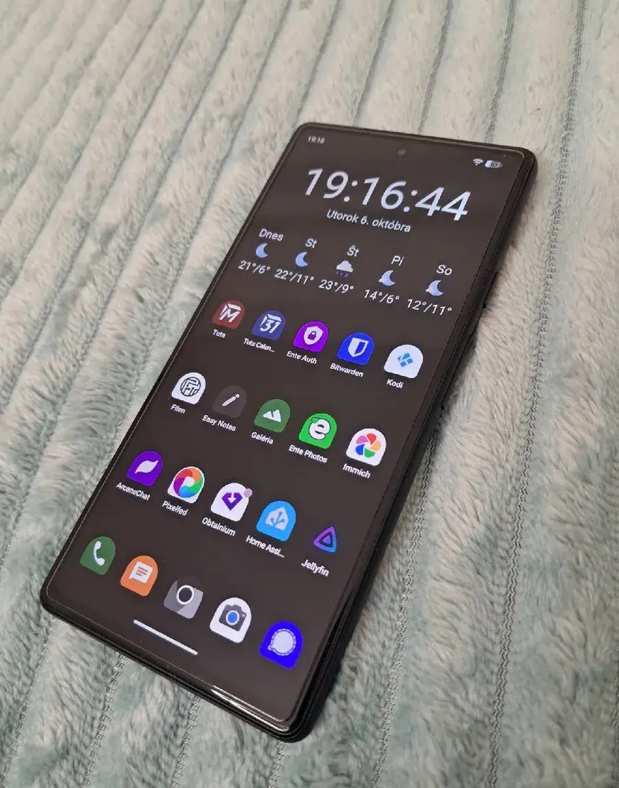 Google Pixel 6a | 128GB | 6GB RAM