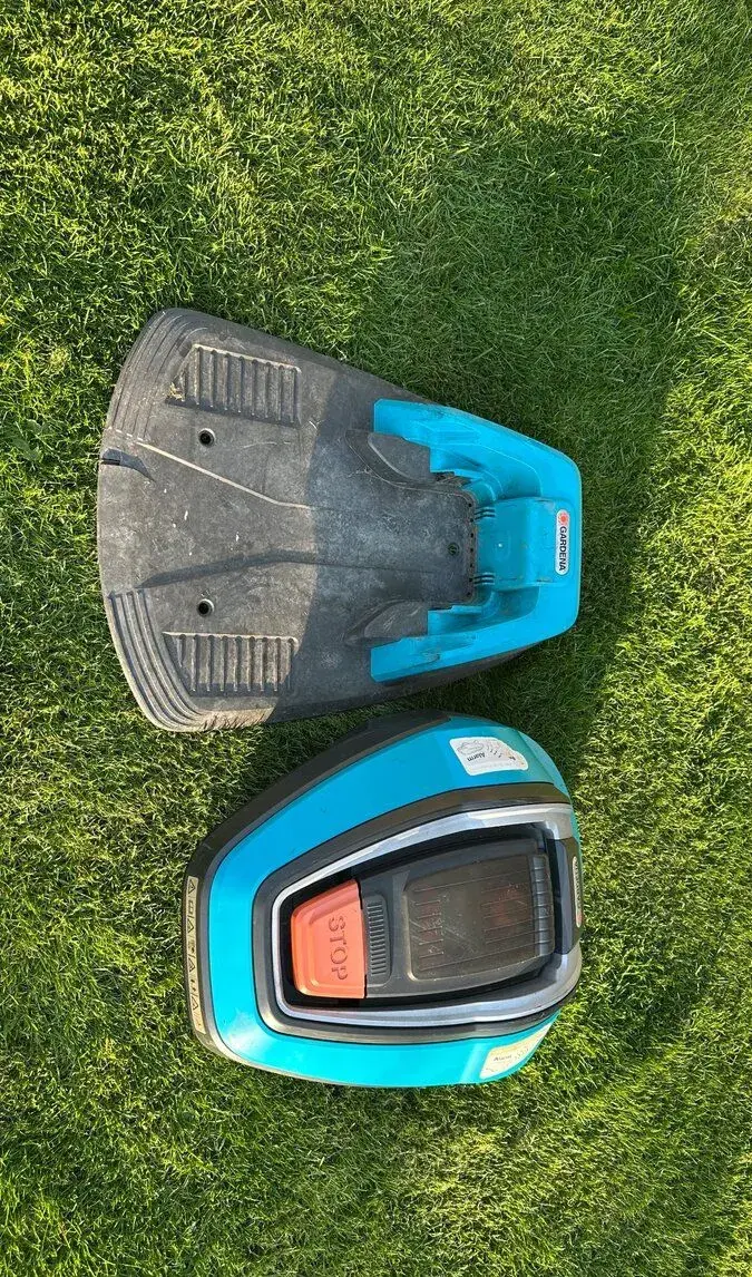 Gardena R40Li + dokovacia stanica – na náhradné diely Predá