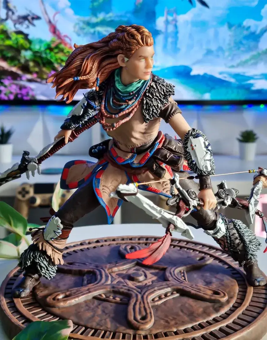 Horizon Forbidden West Aloy socha