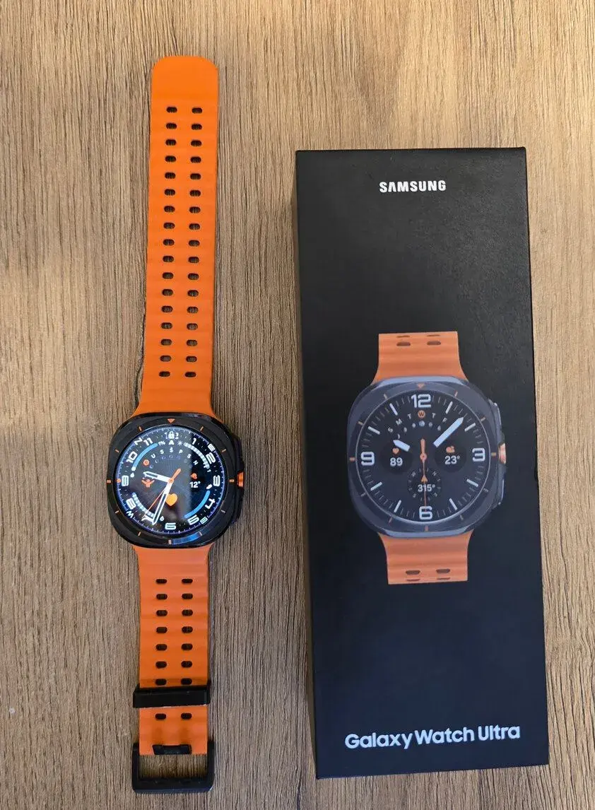 Samsung Galaxy Watch Ultra (250 €) + gratis 16ks remienkov