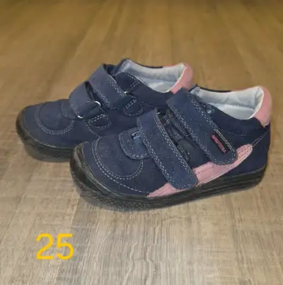 Dievcenske prechodne topanky velkost 25