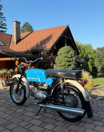 Jawa 23 Mustang