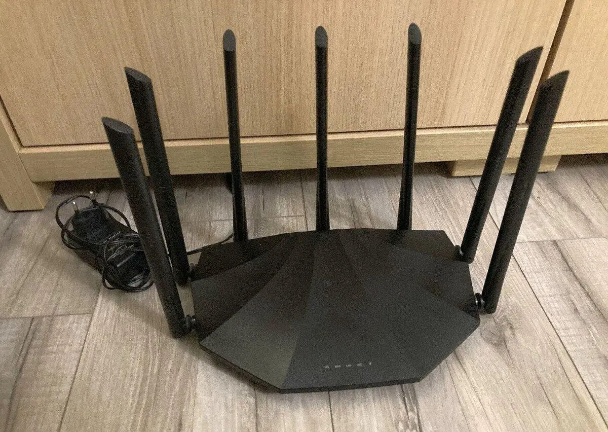 router Tenda AC23 AC2100